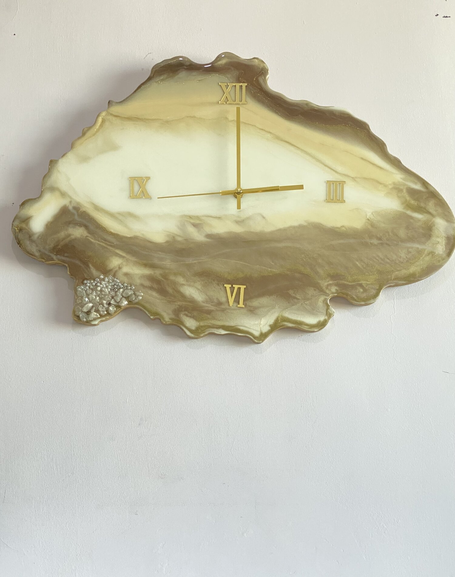 ساعة حائط