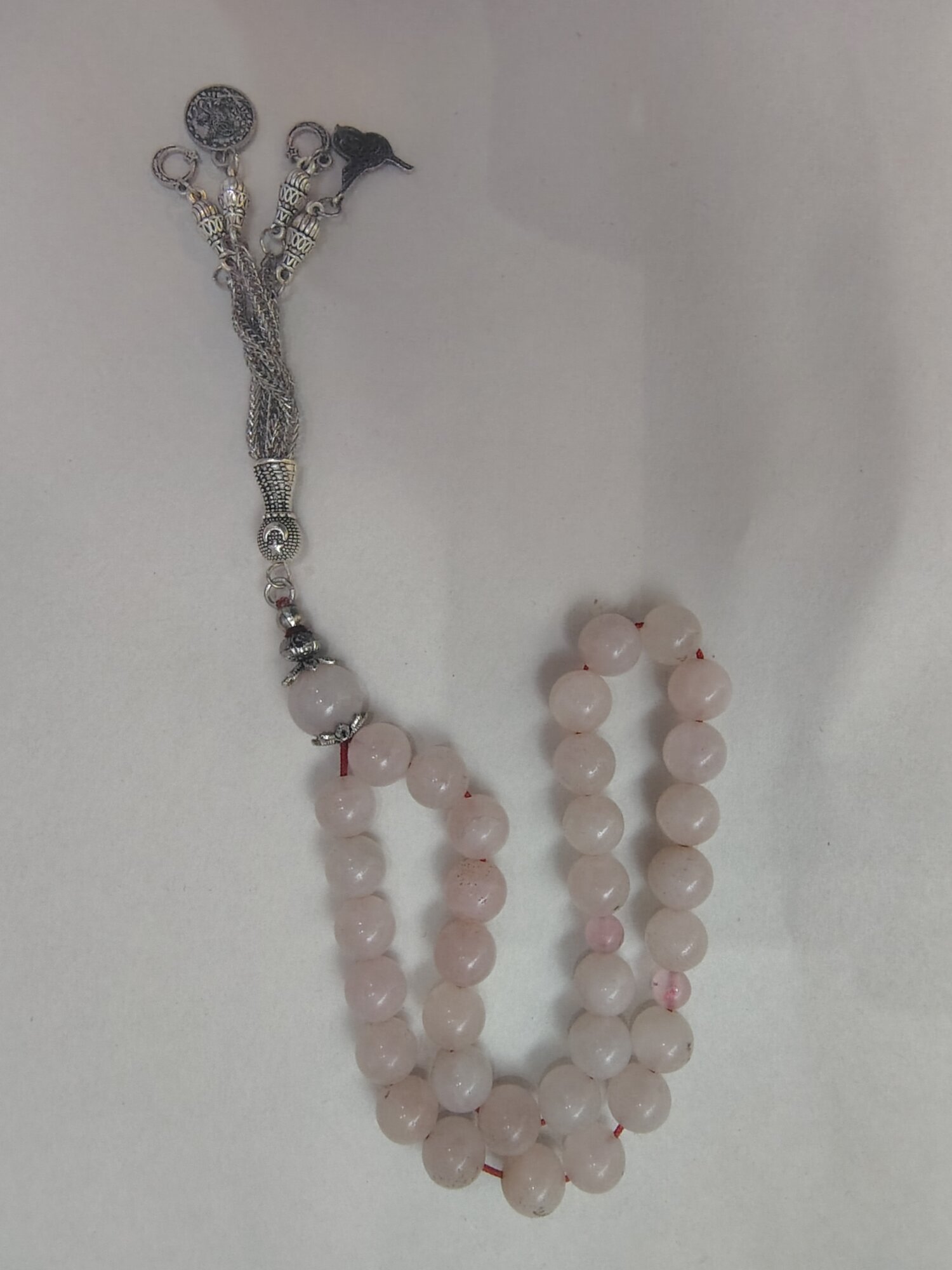 مسبحة مميزة من الكوارتز الوردي المميز