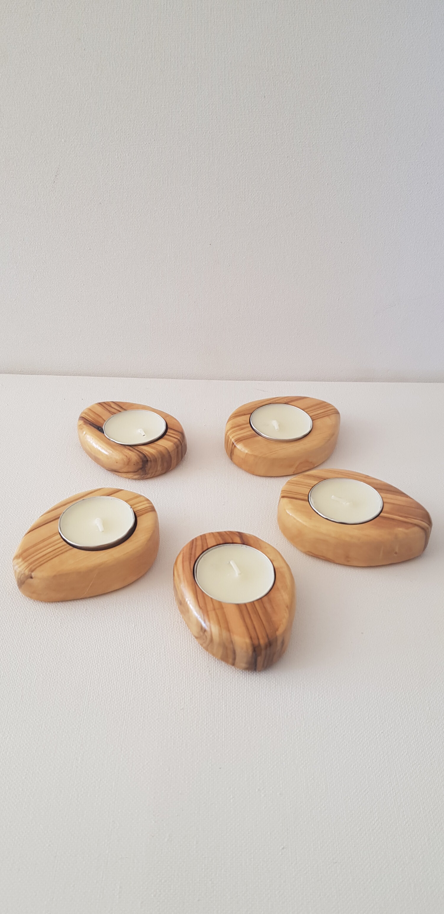 بيض خشب الزيتون 